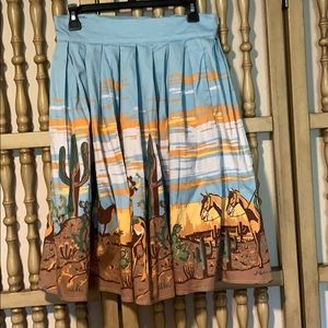 Skirt with western print